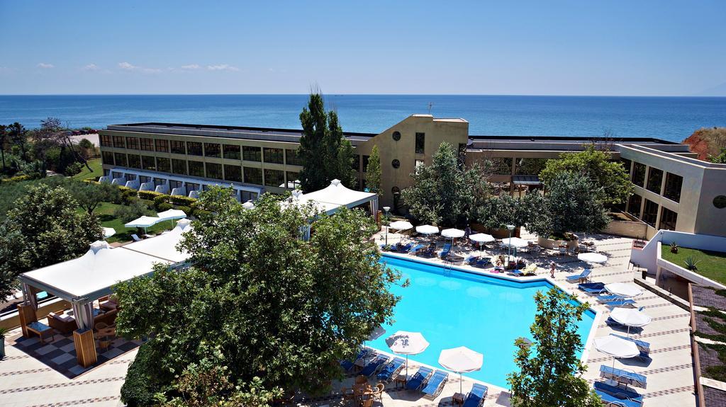 Alexander Beach Hotel & Spa Alexandroupoli Exterior photo The hotel in 2011