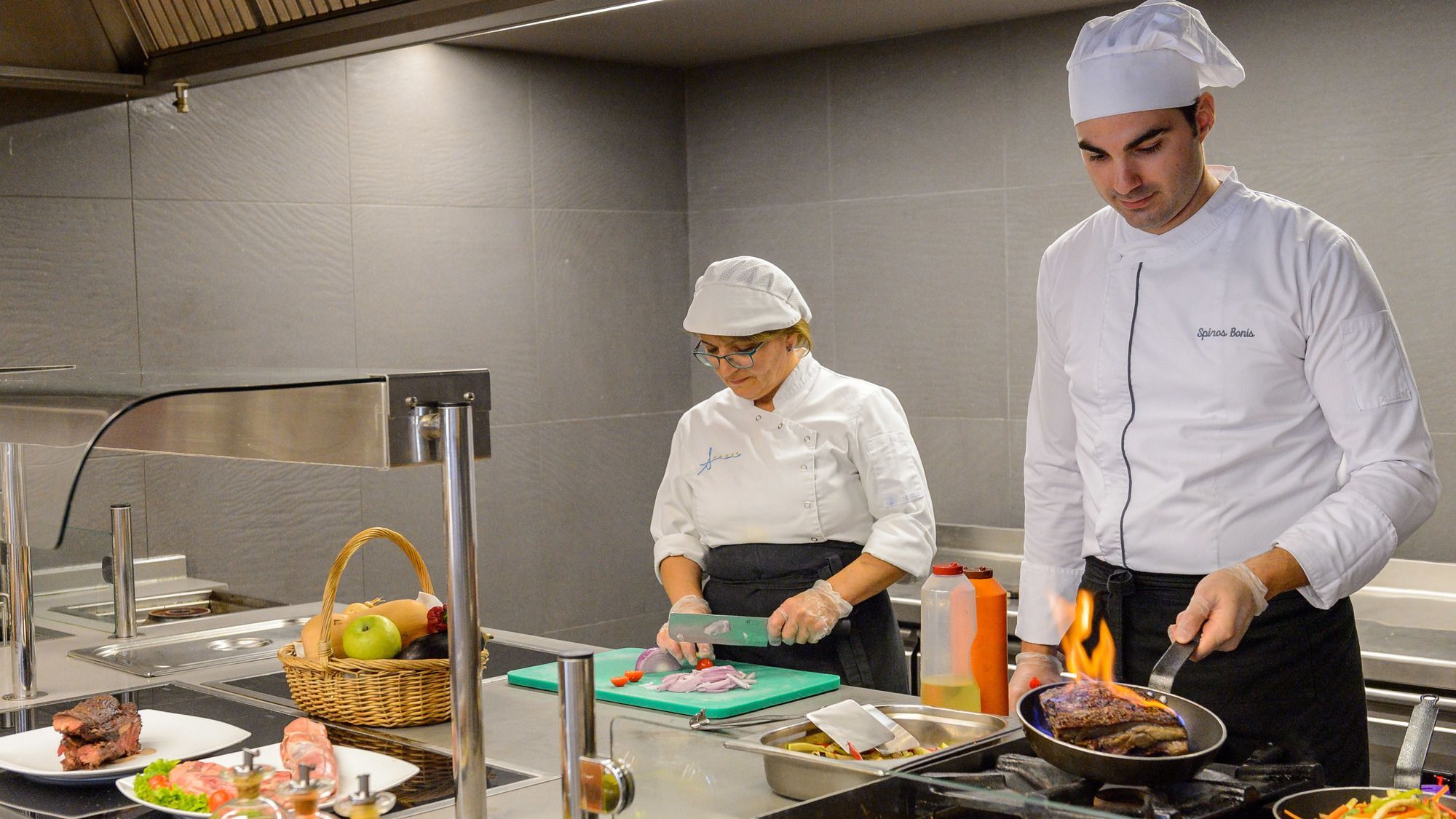 Alexander Beach Hotel & Spa Alexandroupoli Exterior photo Students at work