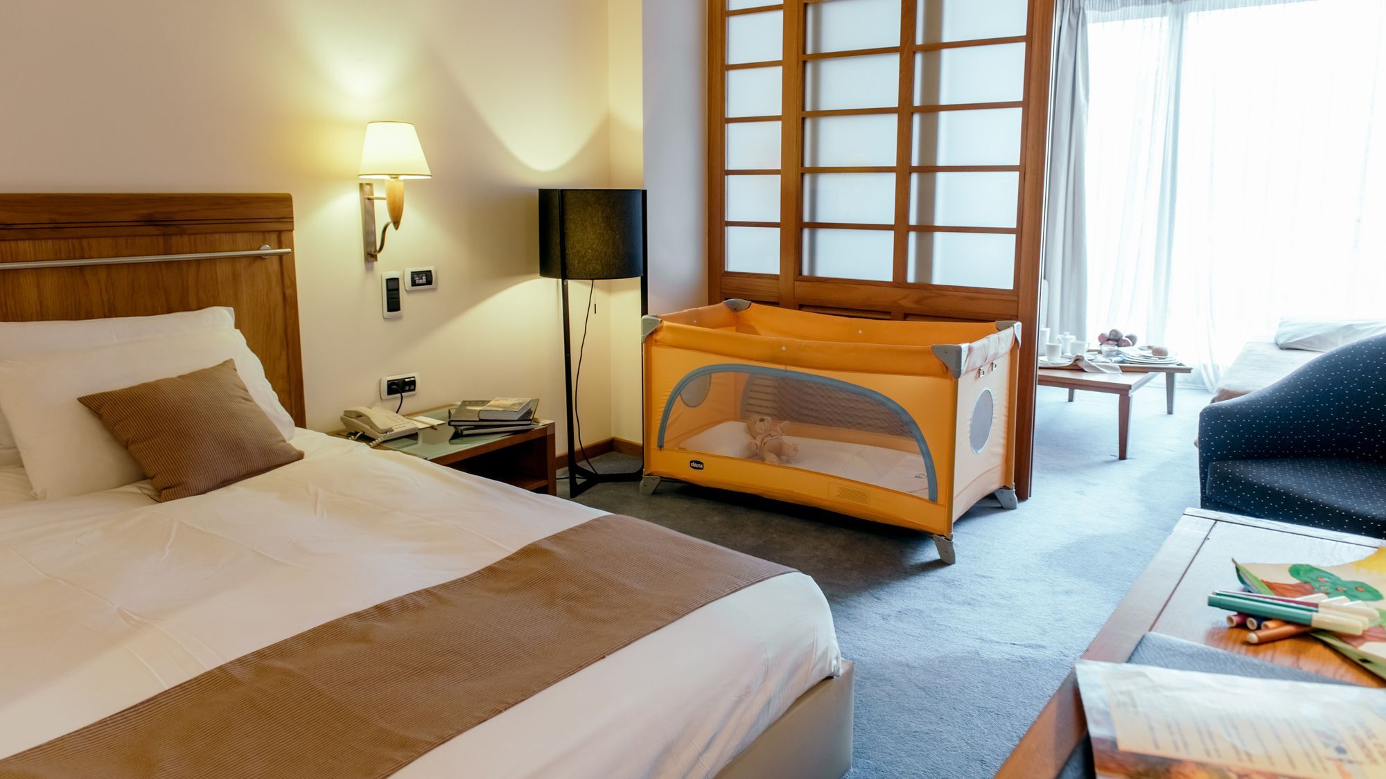 Alexander Beach Hotel & Spa Alexandroupoli Exterior photo A cot in a hotel room