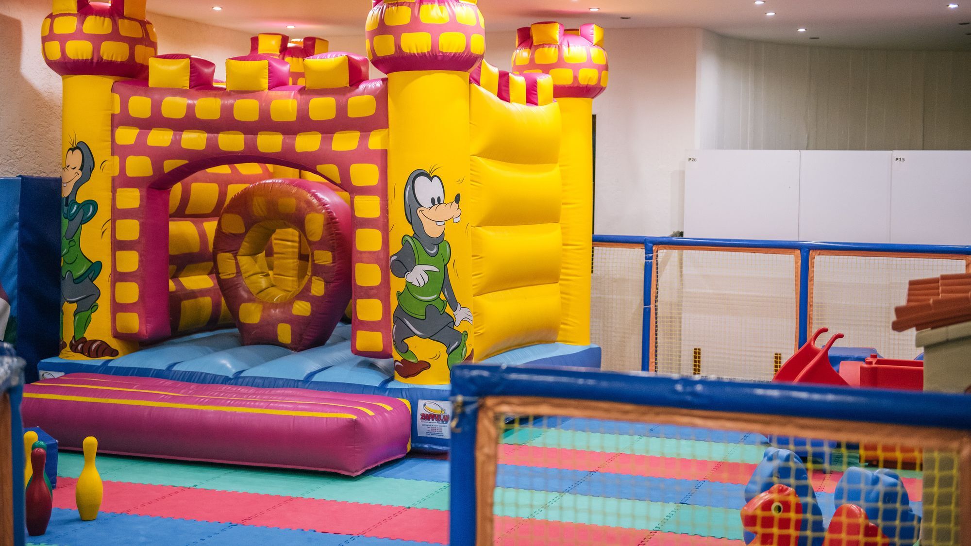 Alexander Beach Hotel & Spa Alexandroupoli Exterior photo Goofy's Playhouse